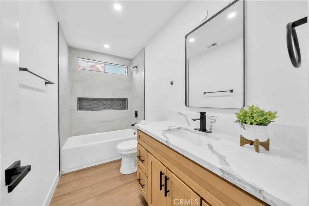 29707 Yellow Gold Drive, Canyon Lake, California 92587 home-pic-28